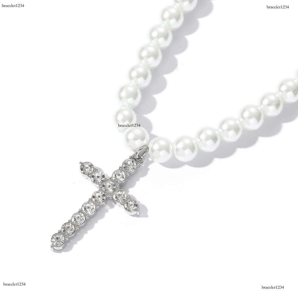 Luxury designer 8/10mm Ice out VVS Moissanite pearl clavicle chain Hip Hop fashion men's and women's cross Necklace pendant Free delivery