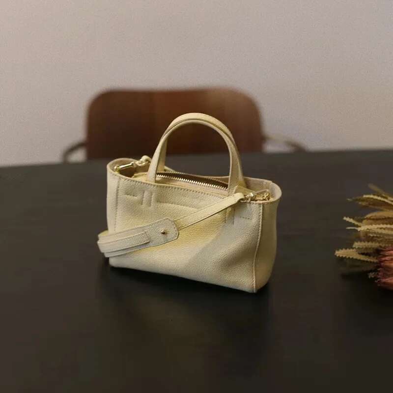 Women's New 2025 Leather Mini Tote Fashion Handbag Women's Single Shoulder Crossbody Bag Designer's bag Designer's bag