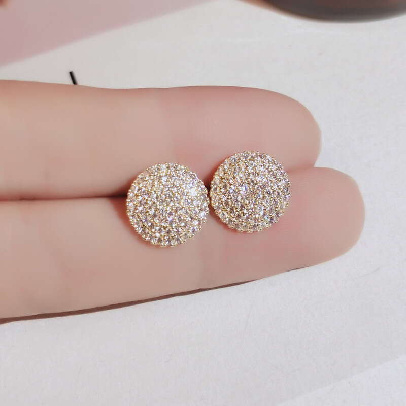 Sleep free for women, sier needles full of dias, urious round earrings with micro inlaid internet famous earrings, 2025 new trend