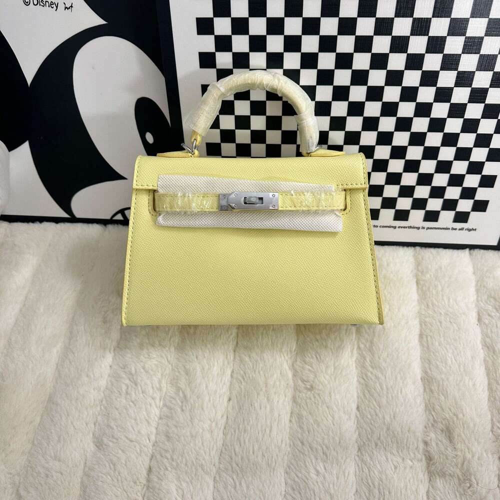 Modern Minimalist Unisex Faux-Leather Clutch with Detachable Straps Ideal for Any Social Event