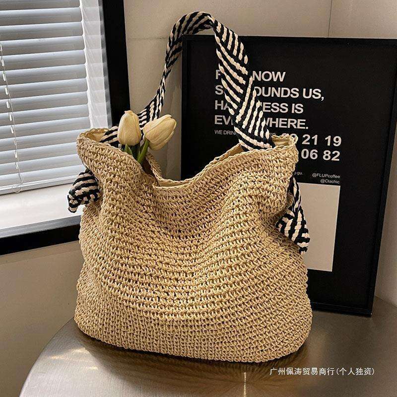 Ins Style Resort Beach Bag Lazy Style Large Capacity Grass For Women S Summer New Beach Vacation Woven Versatile Single Shoulder Armpit Bag KQ