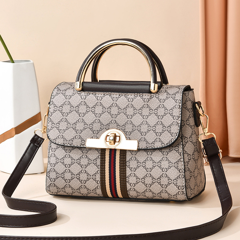 Cross-border high-end small bag women's bag new trendy fashion casual versatile Internet celebrity portable shoulder soft leather messenger bag d