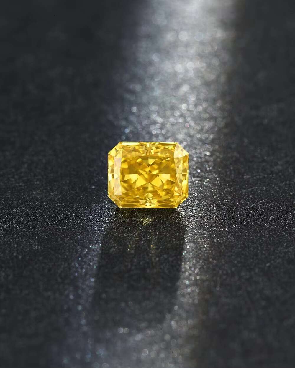 1.00-1.49 Ct Fancy Color Yellow Lab-grown Diamond Oval Cut Pear Cut Princess Cut EXVG IGI SH
