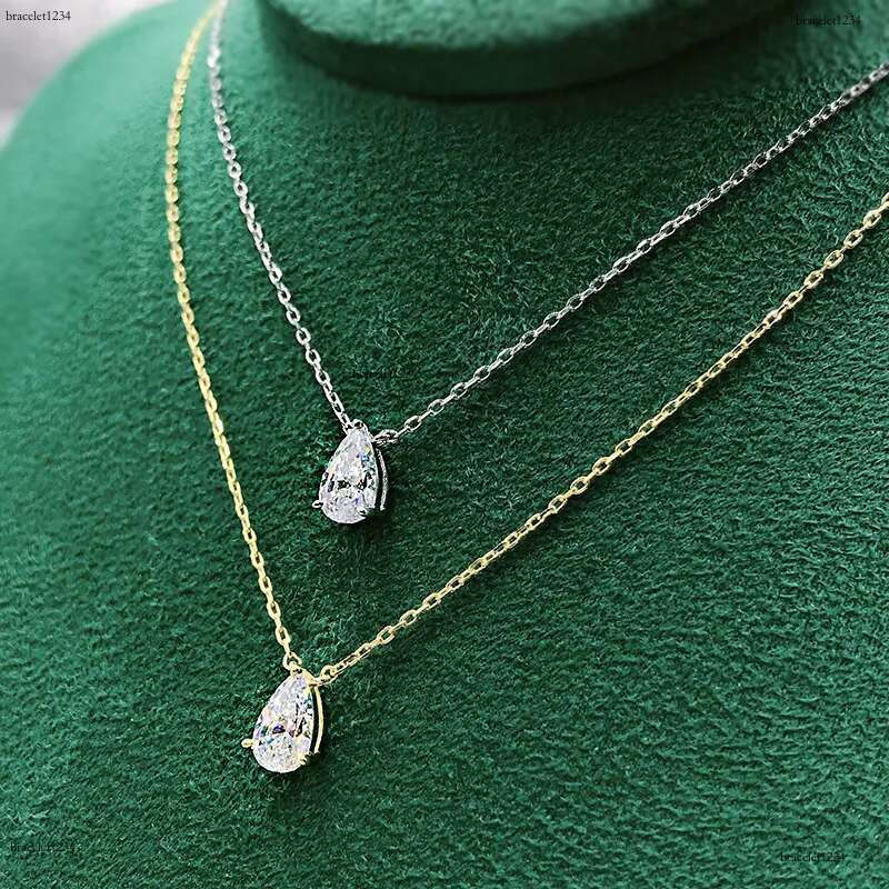 Choucong 2024 Water Drop Pendant Simple Fine Jewelry Real Sterg Sier Pear Cut White Moissanite Dia Gemstones Party Women Gold Earring Gift