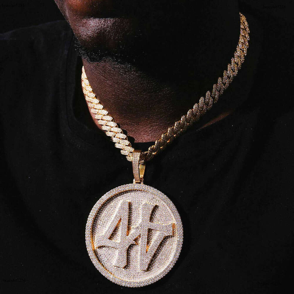 Big Round 3D Micro vvs1 Custom Pendant With D Color VVS Melee Size Moissanite Dia For Man
