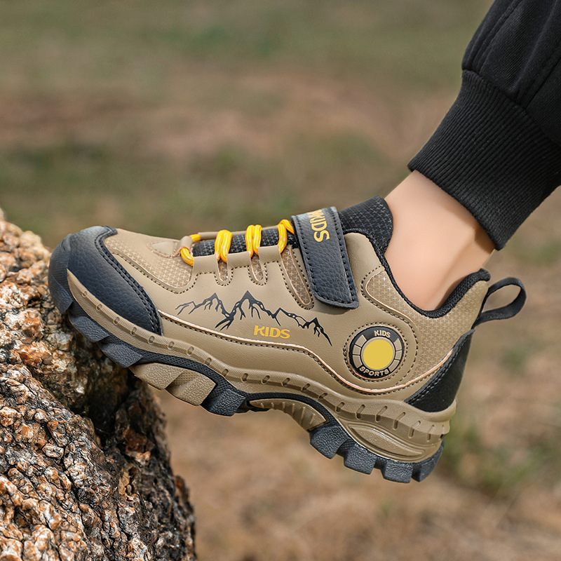 Designer Kids Winter Sports Shoes Boys Girls Thermal Outdoor Hiking Shoes Non-Slip Thickened Sole Children Sneakers Free Shipping