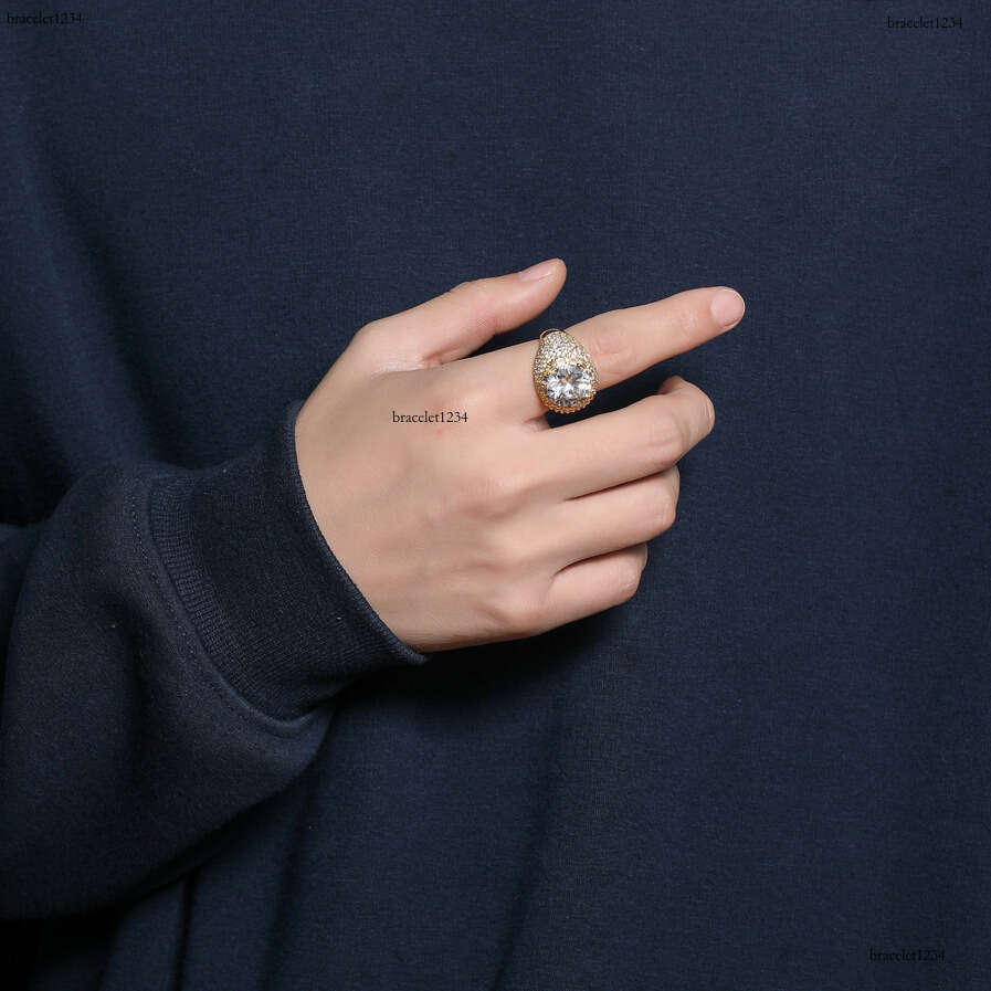 Luxury designer Dove Egg Hip Hop rap rock Man Female Ice out VVS Moissanite hip hop ring