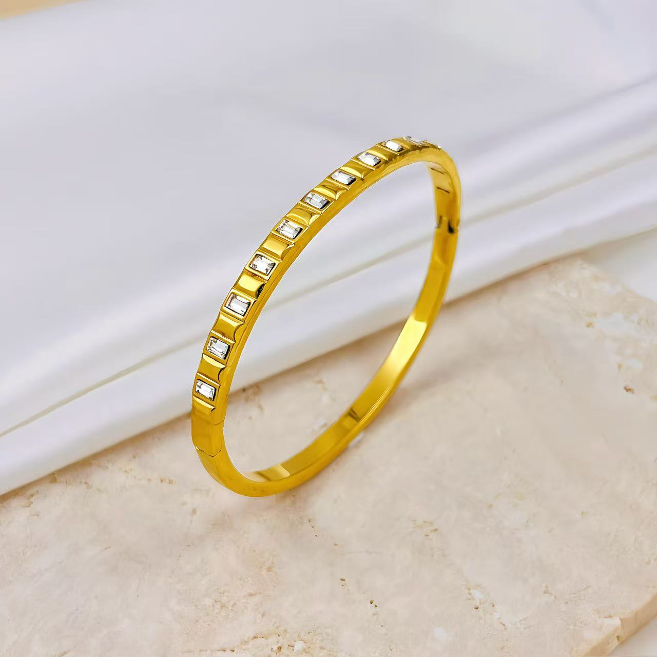 Fashionable versatile and high-end starry sky stainless steel bracelet for women designer bracelet women luxury jewelry gold mens bracelet designer br - view 5