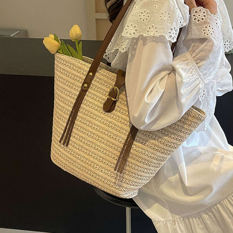 Ins Style Resort Beach Bag Straw For Women New Leisure Vacation Beach Woven Shoulder Large Capacity Commuting Tote Bag KQ