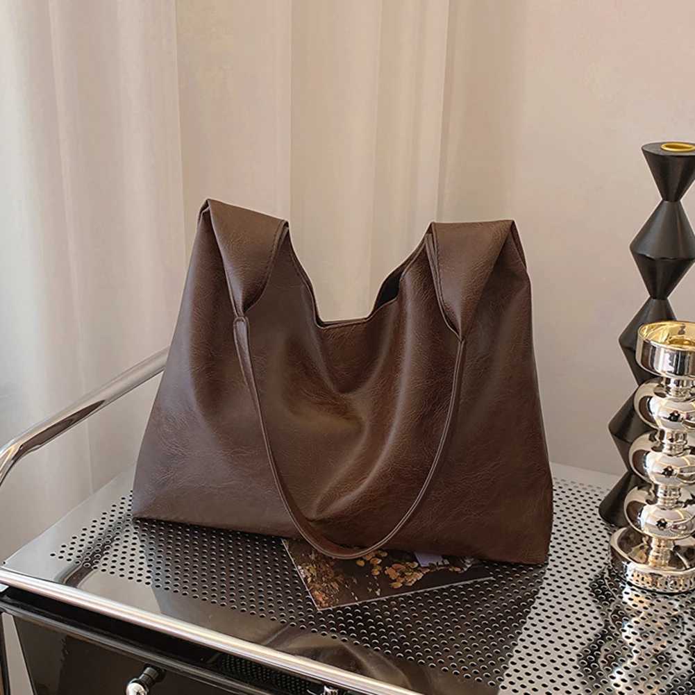 PU Soft Leather Tote Bag Large Capacity Women Vegan Leather Slouch Bag Hasp Closure Big Shoulder Bag Casual Style Commuting Bag XJ250610