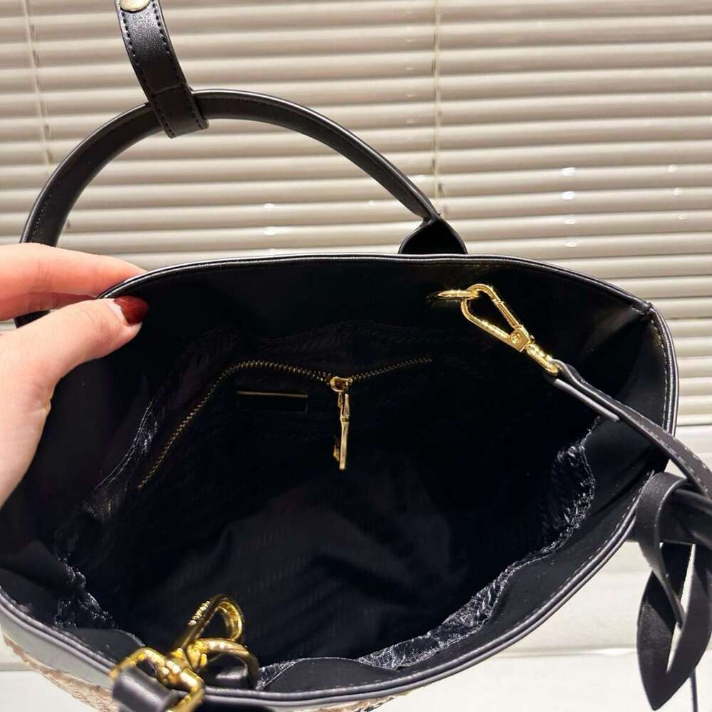 Ins Style Resort Beach Bag Grass Woven Portable Bucket Summer Versatile Bag Seaside Vacation Beach Fashionable Crossbody Bag KQ