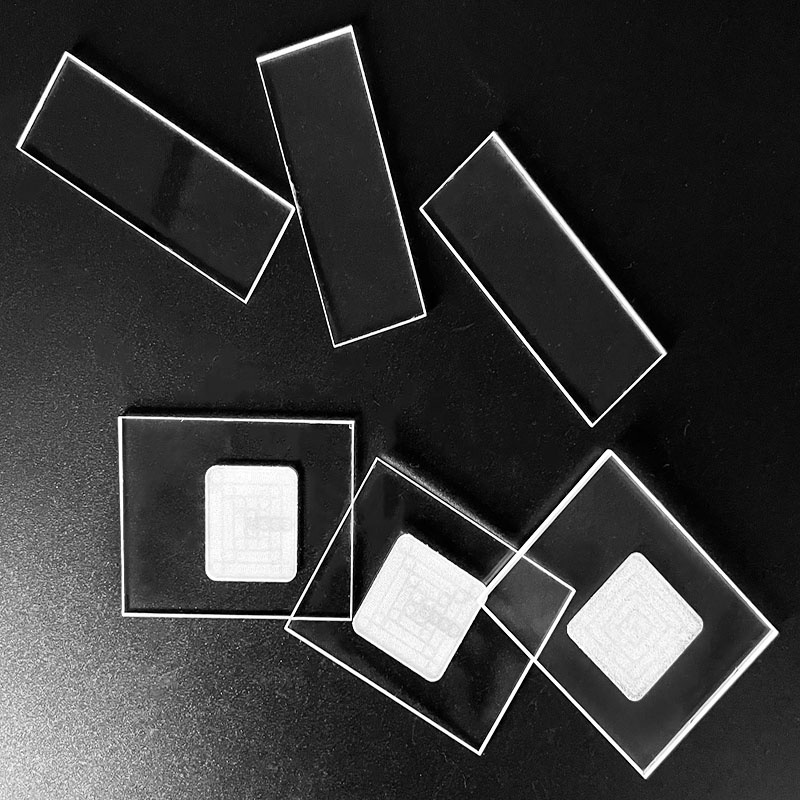 Fabrication de plaques de verre de Quartz de lame de silice fondue de toutes tailles, lames de verre de Microscope à Quartz de laboratoire