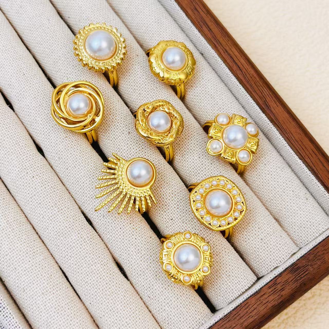 Vintage ring with electroplated pearl fan-shaped adjustable ring High quality gold designer diamond ring rings designer for women engagement men love - view 1
