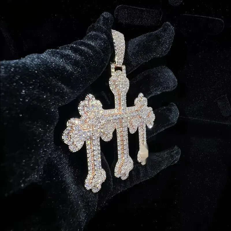 Rose Gold Plated Sterg Sier Iced Out VVS Dia Custom Charm Hip Hop Three Cross Moissanite Pendant for Men