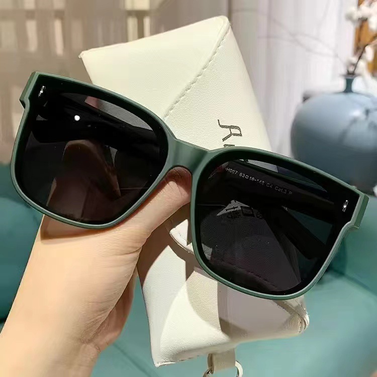 Top luxury Sunglasses polaroid lens designer womens Mens Goggle senior Eyewear For Women eyeglasses frame Vintage Metal Sun Glasses With