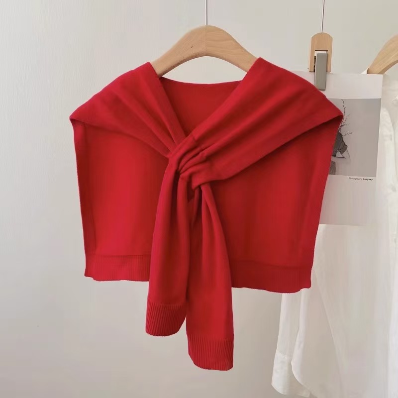 K490 YILIAN British new design fixed cross wool knitted small shawl autumn and winter warm cervical vertebrae shoulder shawl for women