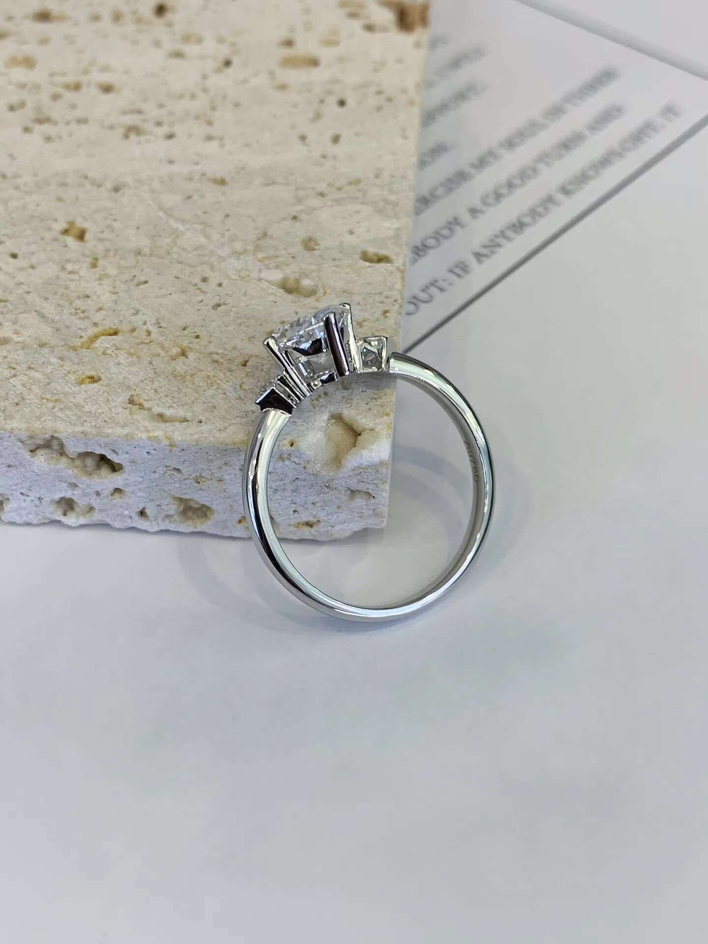 3 Stone Ring Classic 18k White Gold With D Color VVS Oval Cut Lab Created Diamond for Bride Women Wedding Jewelry