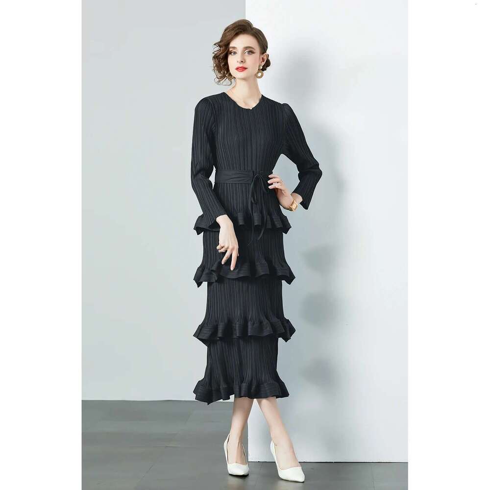 Miyake Autumn New High-End Light Niche Ruffle Edge Cake Skirt Heavy Industry Pleated Slim Long Dress 2024