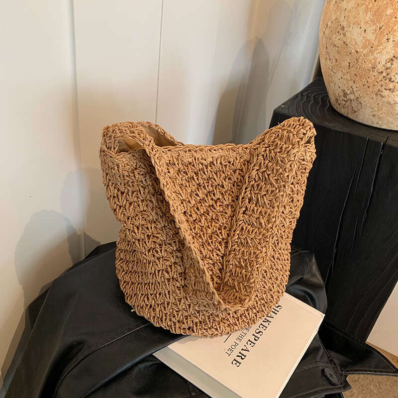 Ins Style Resort Beach Bag French Grass Woven For Women S Summer New Beach Vacation Bag Niche Rattan Single Shoulder Bucket Bag KQ