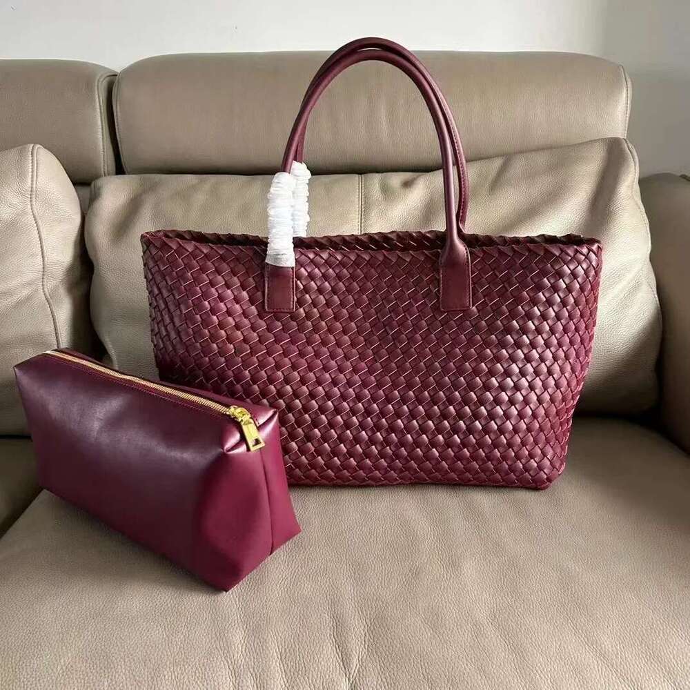 Designer's bag Large Capacity Edited Cow Leather Woven Fashionable Soft Commuting Tote For Women With Wings And Mother Bag
