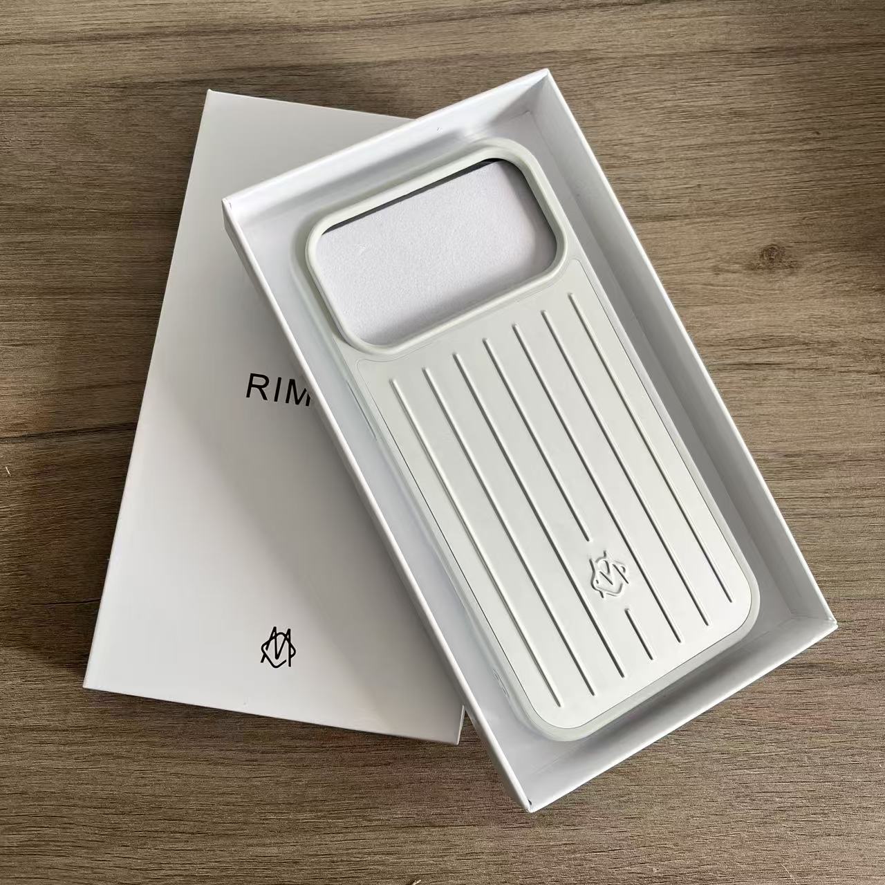 Top Quality RIMOAW Phone Case Suitcase Designer iPhone Case for Apple iPhone 17 Pro Max 16 15 14 Polycarbonate Aluminum Alloy MagSafe Weave Back Cover cases with Box