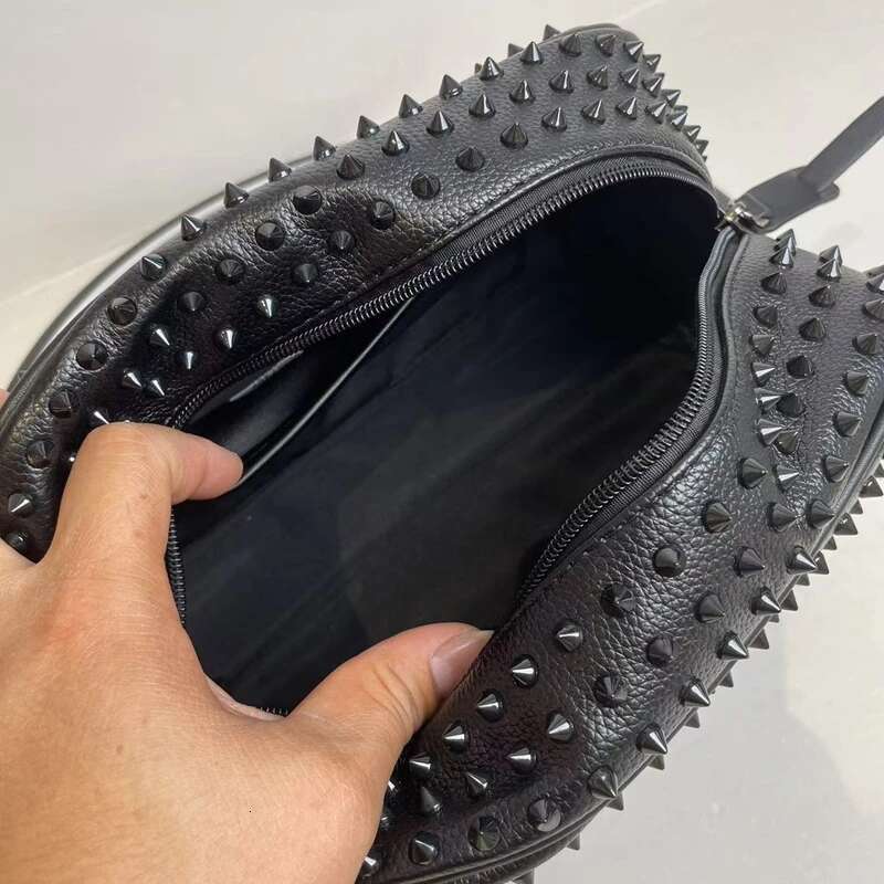 Fashion Casual Men's And Women's Bags Personality Riveted Hold Wash Wallet Mobile Phone Bag