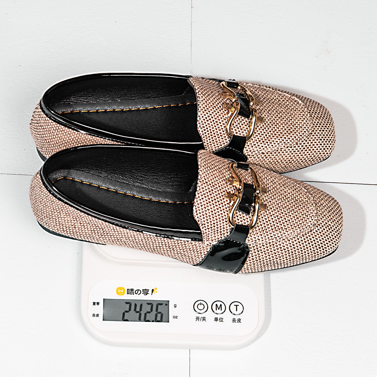 Luxury Brand Designer Shoes European And American Large Size Loafers For Women 2025 Autumn New Square Toe Metal Buckle Comfortable Slip-On Shoes For W