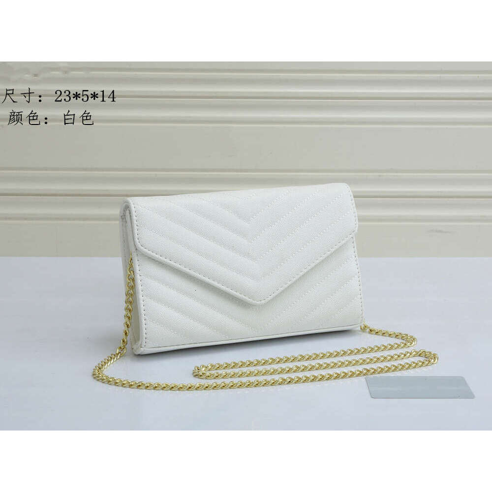Classic European and American Fashion Single Shoulder Handbag Women's Chain Bag