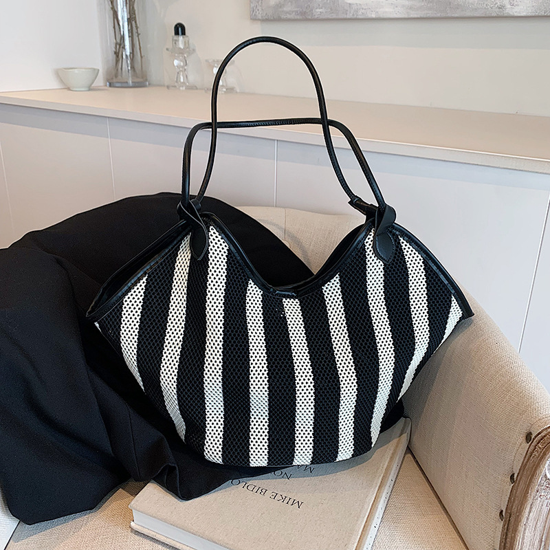 New Minimalist Striped Series Designer Fashionable Korean Style Bucket Tote Bag 2025 Free Shipping New Women's Casual Lazy Style Armpit High-qual