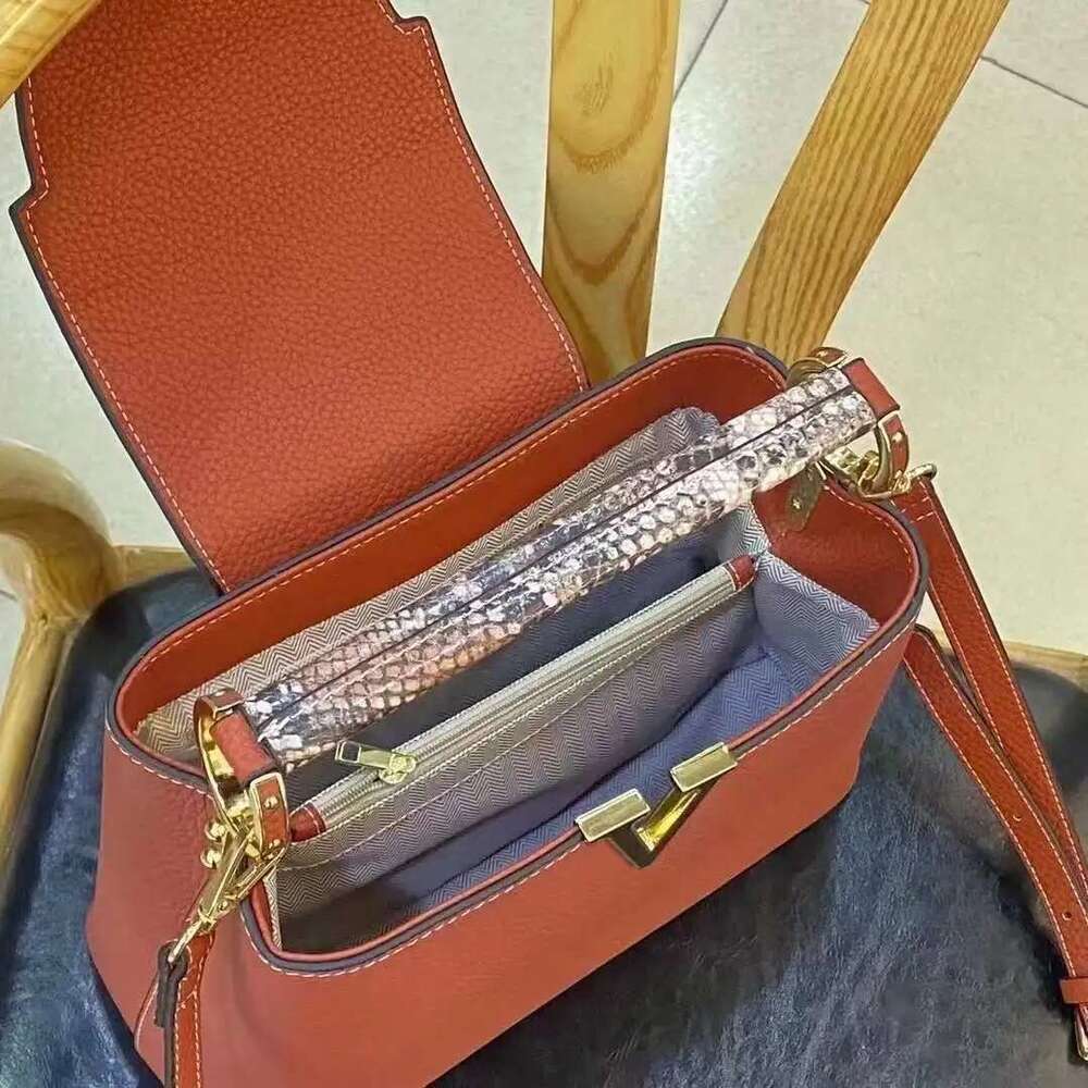 New 2025 Leather Fashion Women's Tote Top Layer Cowhide Single Shoulder Crossbody Home Bag