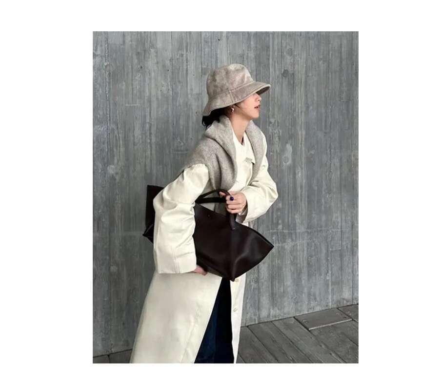Designer's bag Fashion Women's Top-Handle Leather Handbag 2024 French Style Casual Commuter Crossbody Tote Bag Large Capacity