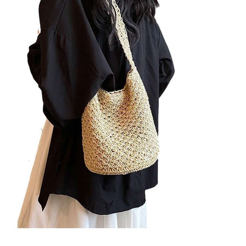 Ins Style Resort Beach Bag French Grass Woven For Women S Summer New Beach Vacation Bag Niche Rattan Single Shoulder Bucket Bag KQ