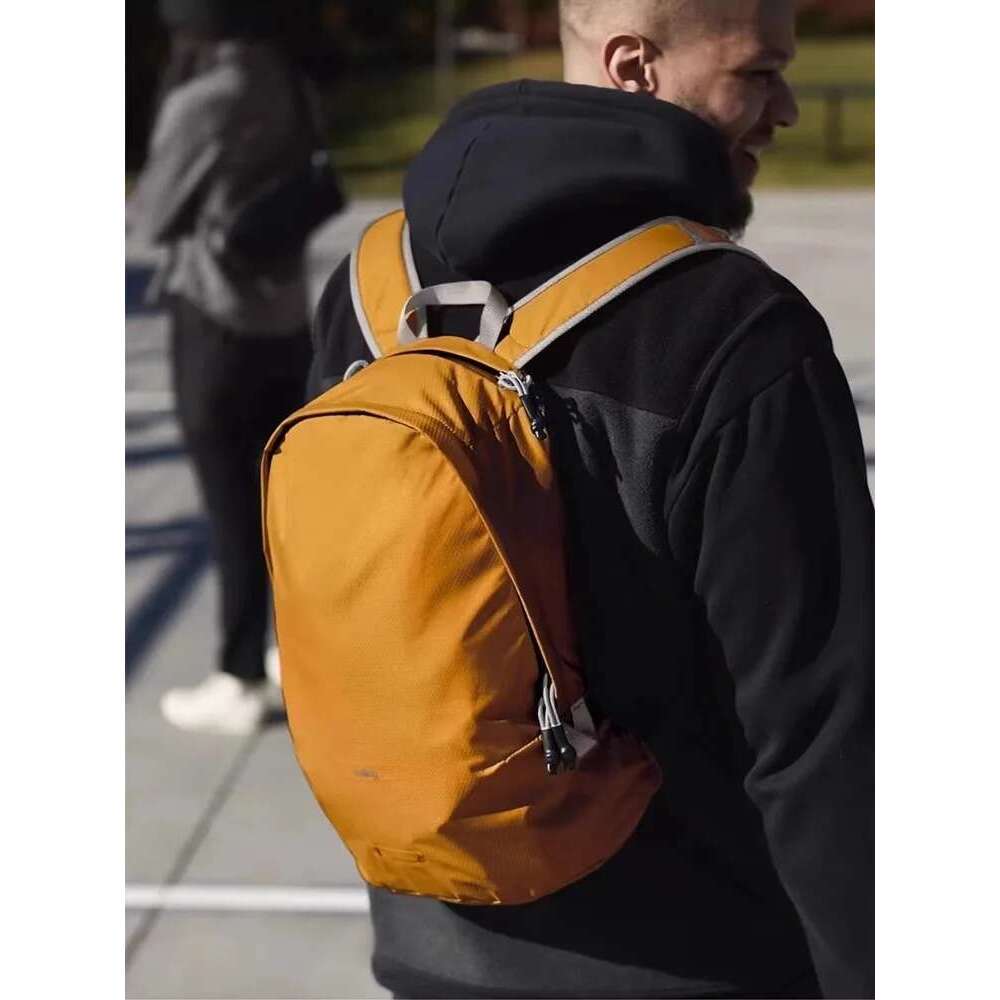 Australian Lite Daypack 20L Men And Women's Gym Waterproof Outdoor Travel Backpack