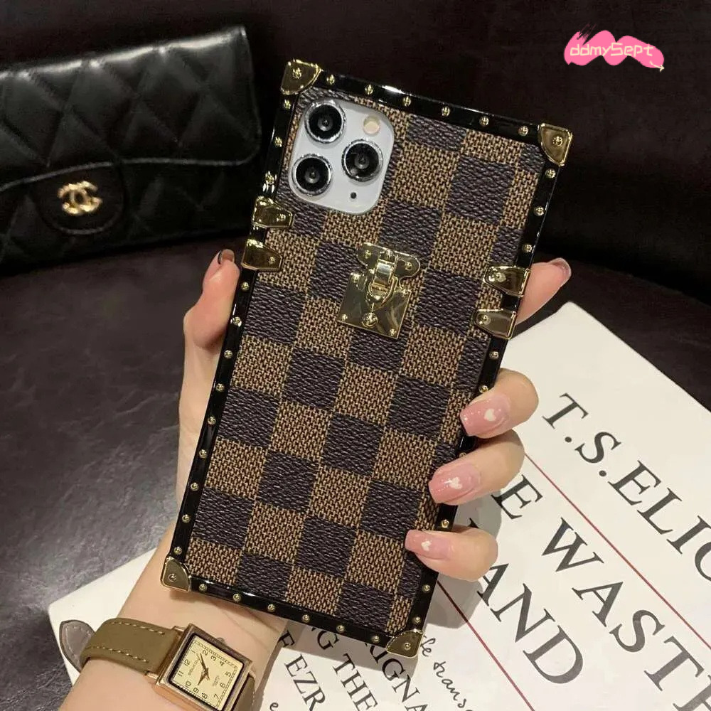 iPhone 15 Plaid Square Case - Protective Old Flower Checkerboard Cover for Apple 16 Pro Max ddmysept