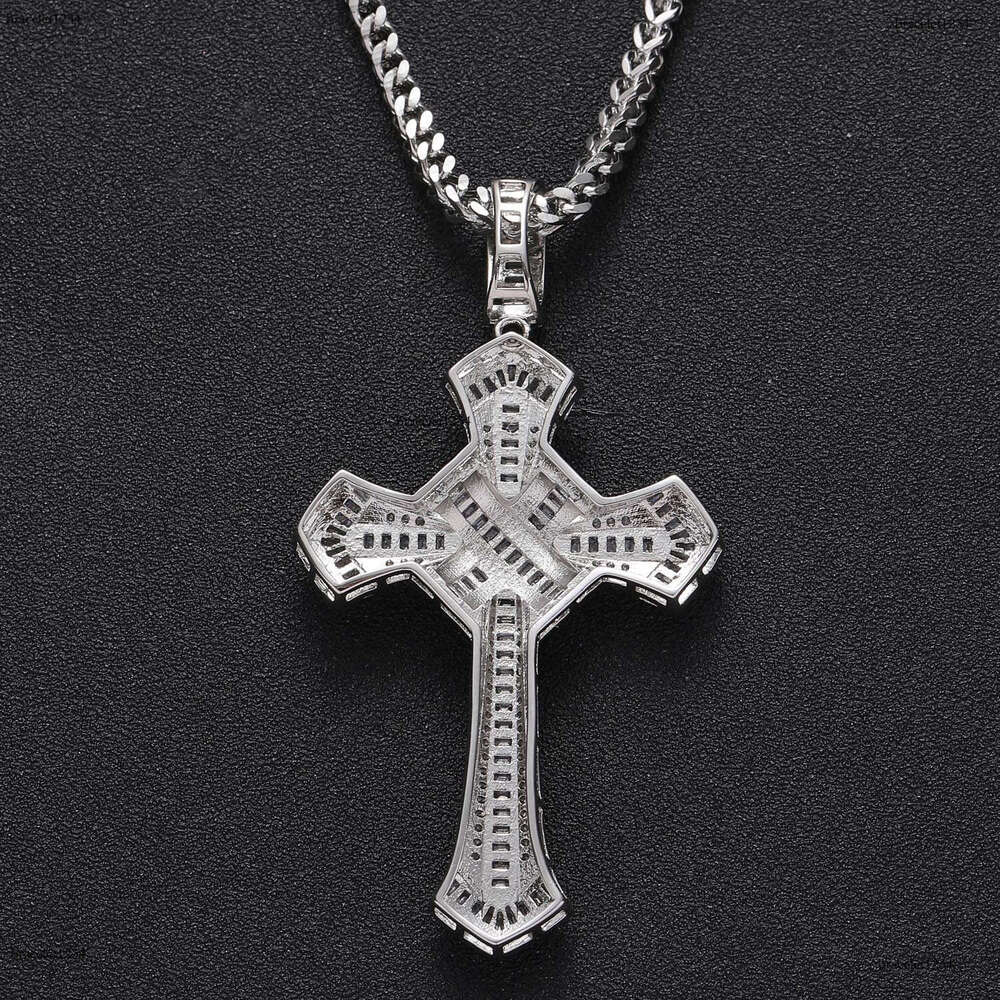 Luxury designer Chic Men Women's Hip Hop Necklace with real gold plated sterling silver and micro-inset ice out vvs Moissanite cross pendant for 