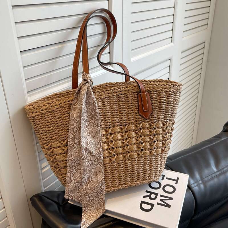 Ins Style Resort Beach Bag Large Capacity Straw Women New Style Trendy Summer Versatile Woven Single Shoulder Tote Bag For Beach Vacation Sand KQ