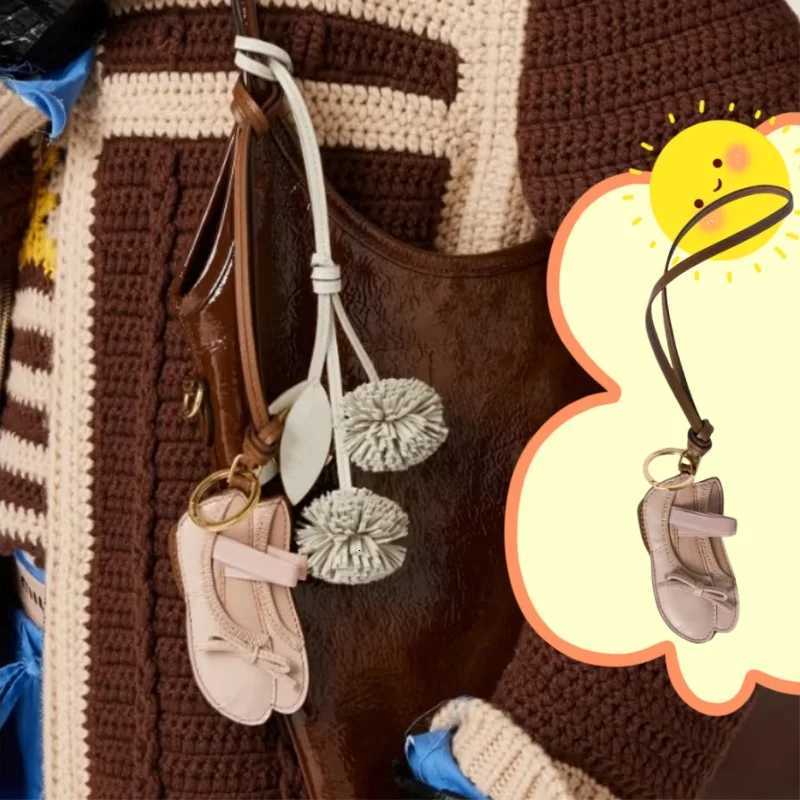 Brand Design M stlye Slippers Apparel Bag Pendant Handmade Accessories Cute Bag Charms Keychain Pendant Hanging Ornament Gift Z251120