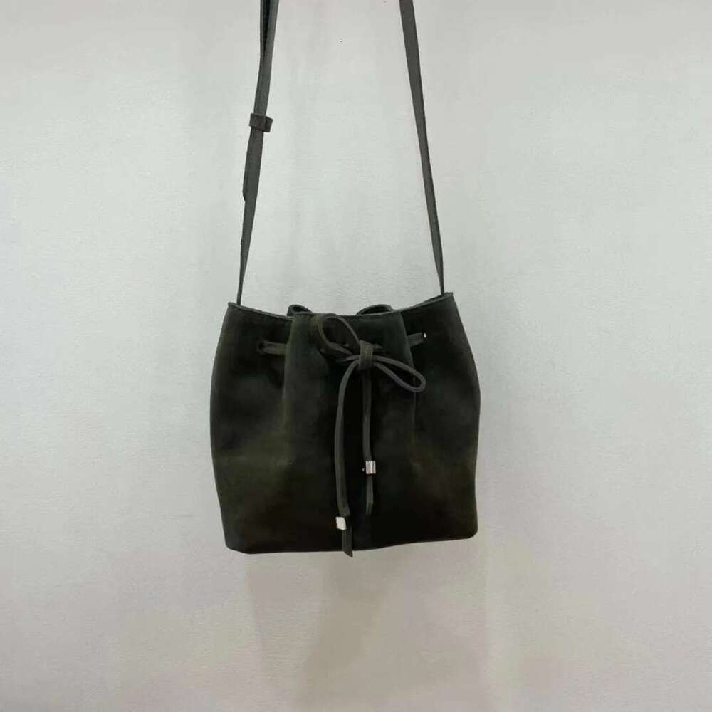 2025 New Frosted Leather Shoulder Bucket Women's Small Crowd Skew Straddle Bag Designer's bag