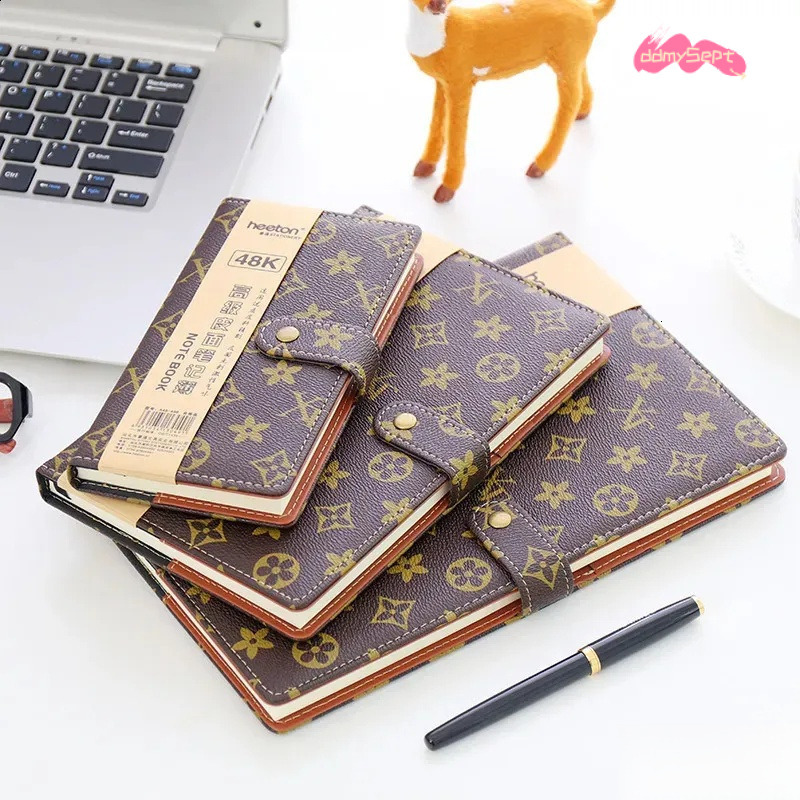 wholesale Wholesale Diary Book A5 Fashion B5 Notebook Hard Surface Copy 25K Notepad Small Portable A6 Office With Buckle Business ddmysept