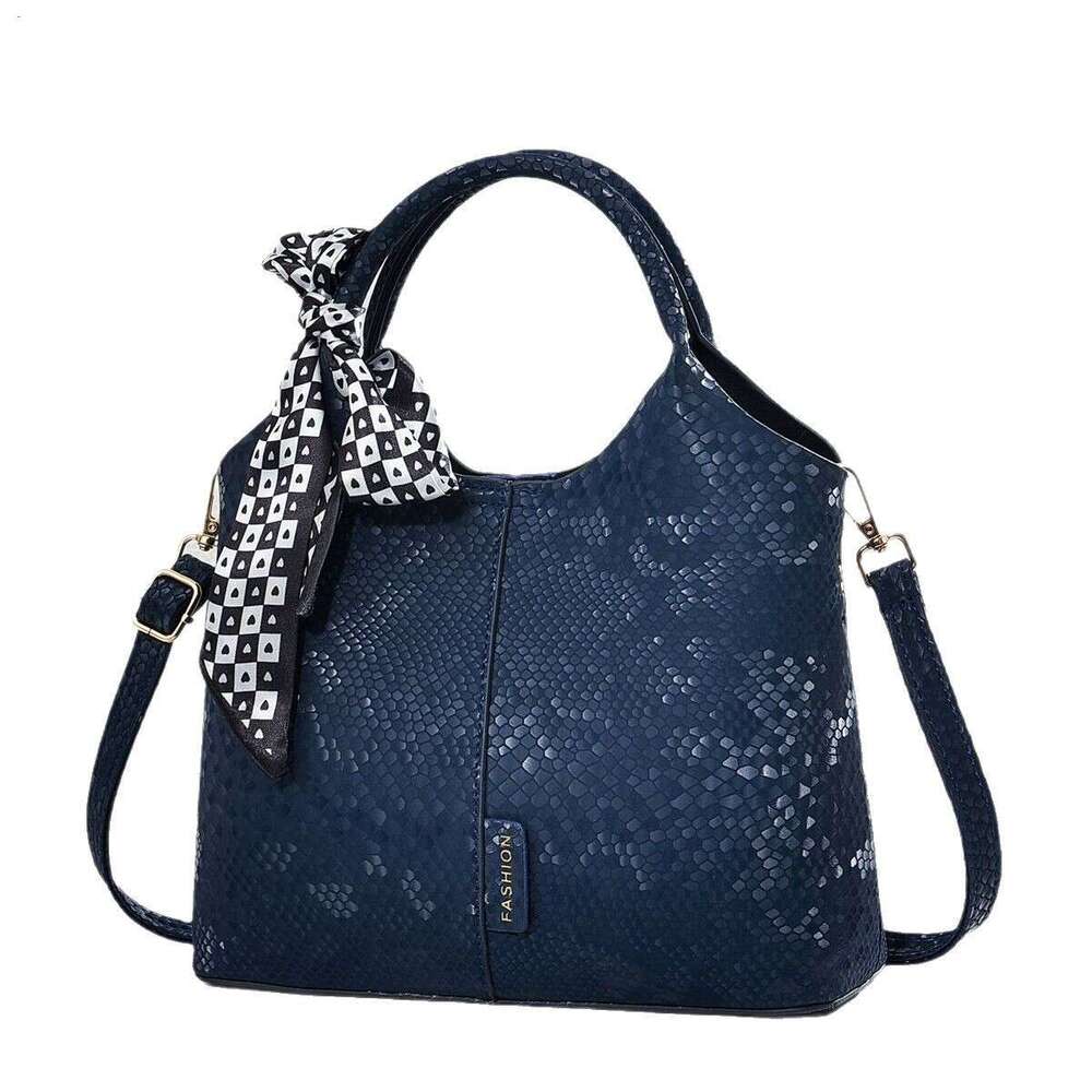 New Fish Scale Pattern Handbag With Light Luxury Sequin Design, High-End Texture, Single Shoulder Bag, Fashionable And Versatile Crossbody Bag