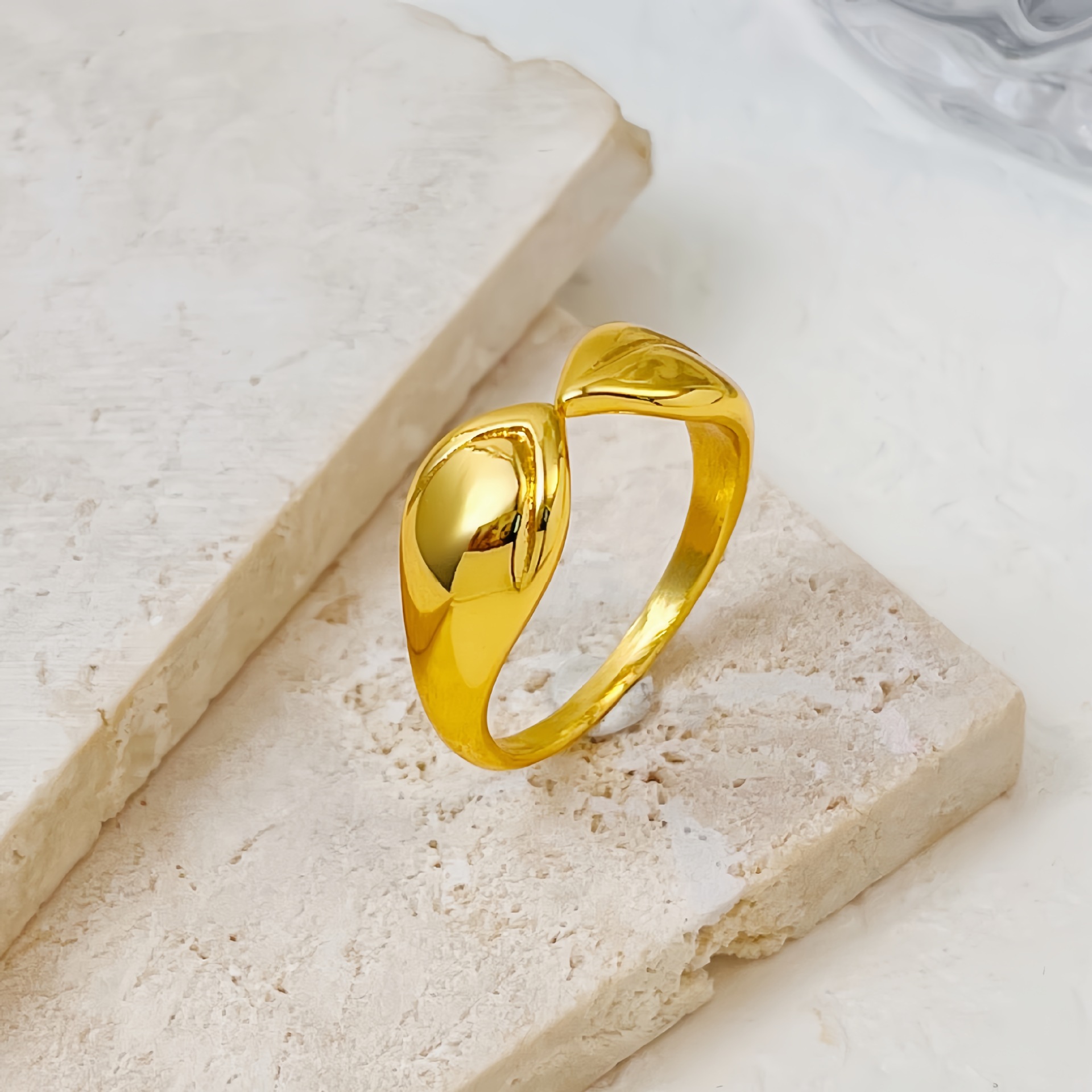 ins niche minimalist exaggerated heart-shaped titanium steel ring High quality gold designer diamond ring rings designer for women engagement men love - view 5