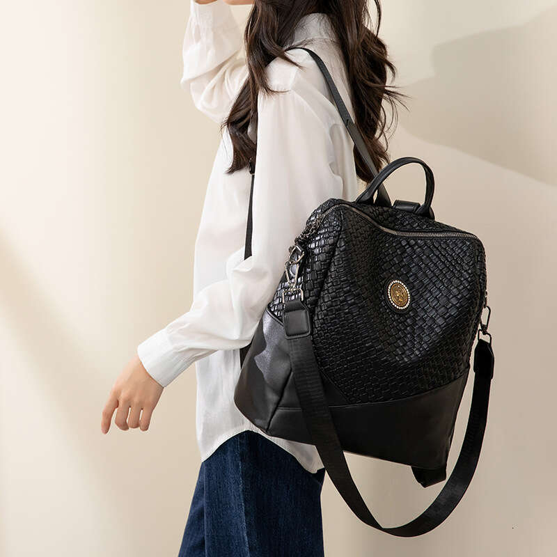 Soft leather for women 2025 new trendy and fashionable multifunctional commuting backpack, travel student backpack