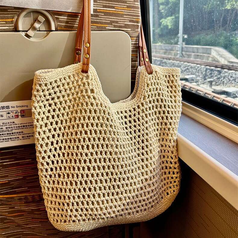 Ins Style Resort Beach Bag New Large Capacity Woven Underarm Commuter Fashion Versatile Beach Tote Tourist Shoulder Bag KQ