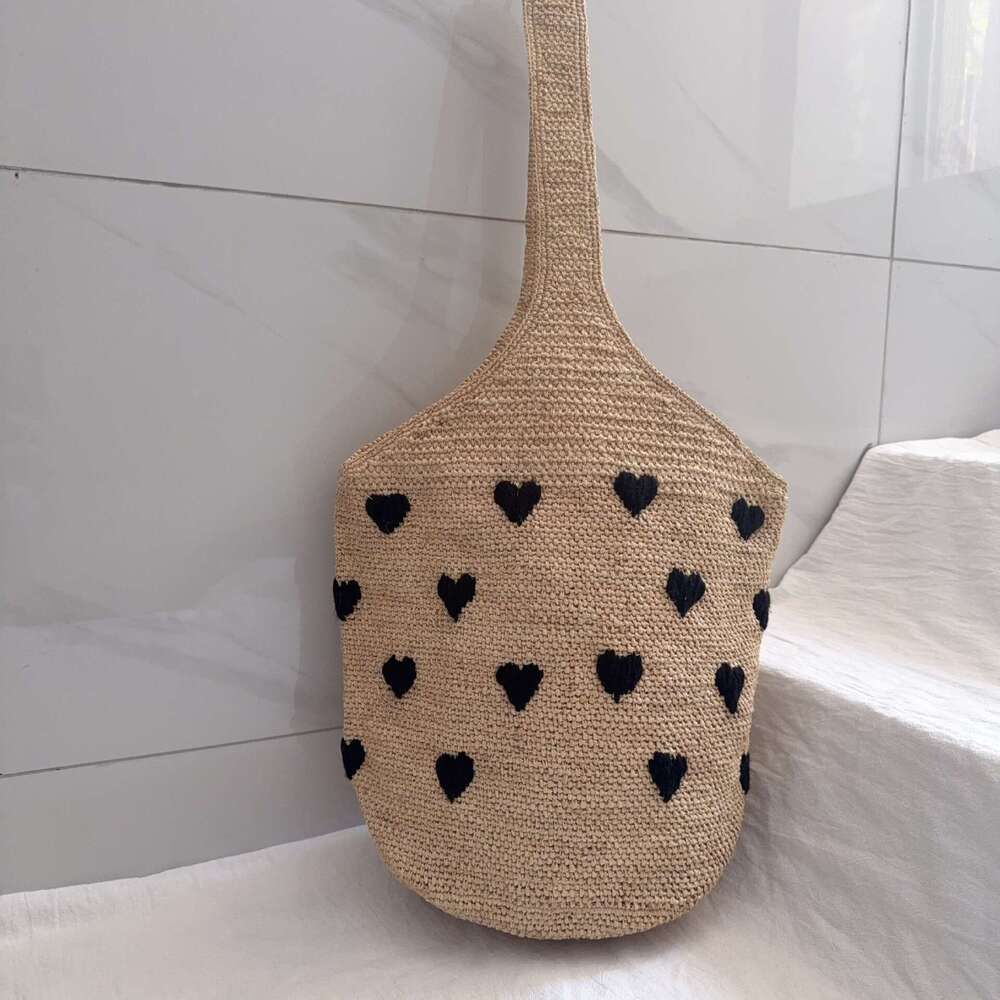 Ins Style Resort Beach Bag Handmade Hook Lafite Grass Bucket Women S Summer Shoulder Bag Heart Embroidery Fashionable And Versatile Beach Vacation Sty