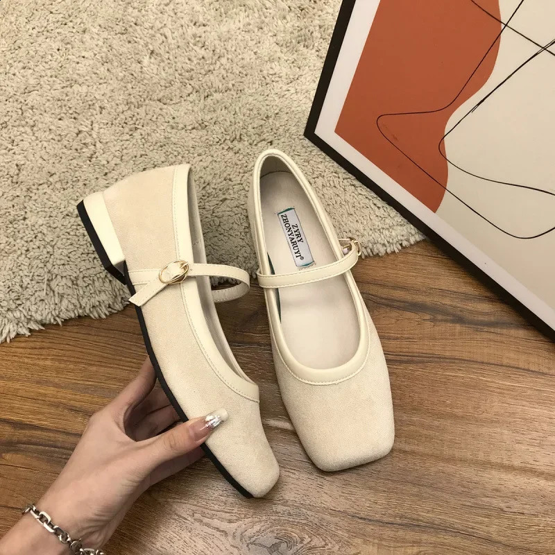 Retro Womens Flat Head Swan Suede Middle Heel Milk Shoes Soft Leather Mary Jane Stiletto High Heels Fall 250418