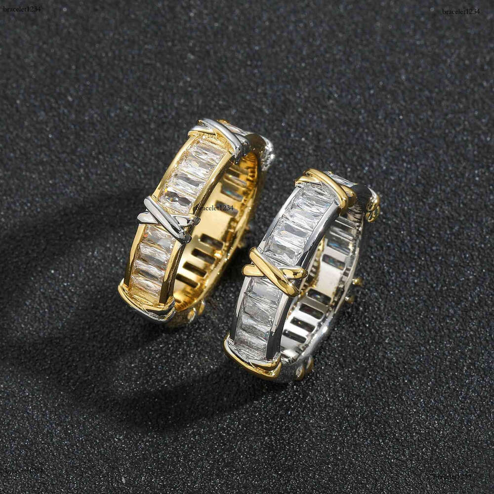 Luxury designer two-tone cross with ice out VVs Moissanite ring, free delivery of hip hop diamond ring for men and women