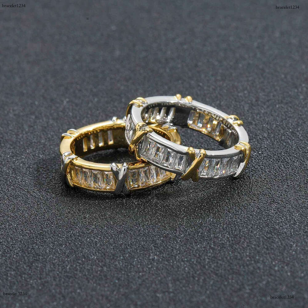 Luxury designer two-tone cross with ice out VVs Moissanite ring, free delivery of hip hop diamond ring for men and women