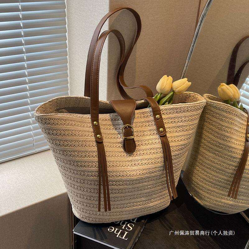 Ins Style Resort Beach Bag Straw For Women New Leisure Vacation Beach Woven Shoulder Large Capacity Commuting Tote Bag KQ