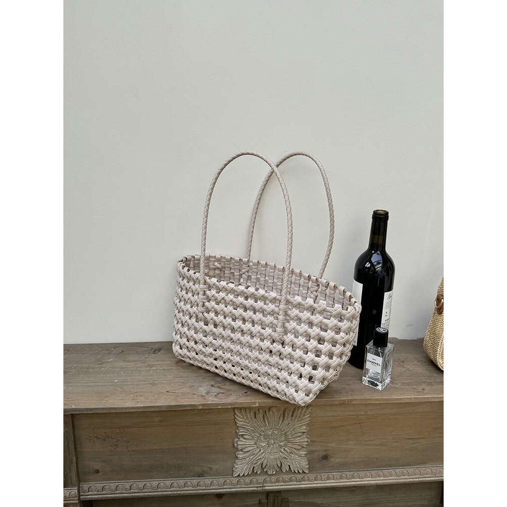Handheld Hollow Woven Niche Vegetable Basket Vacation Shoulder Picnic Bag, Beach Bag B5