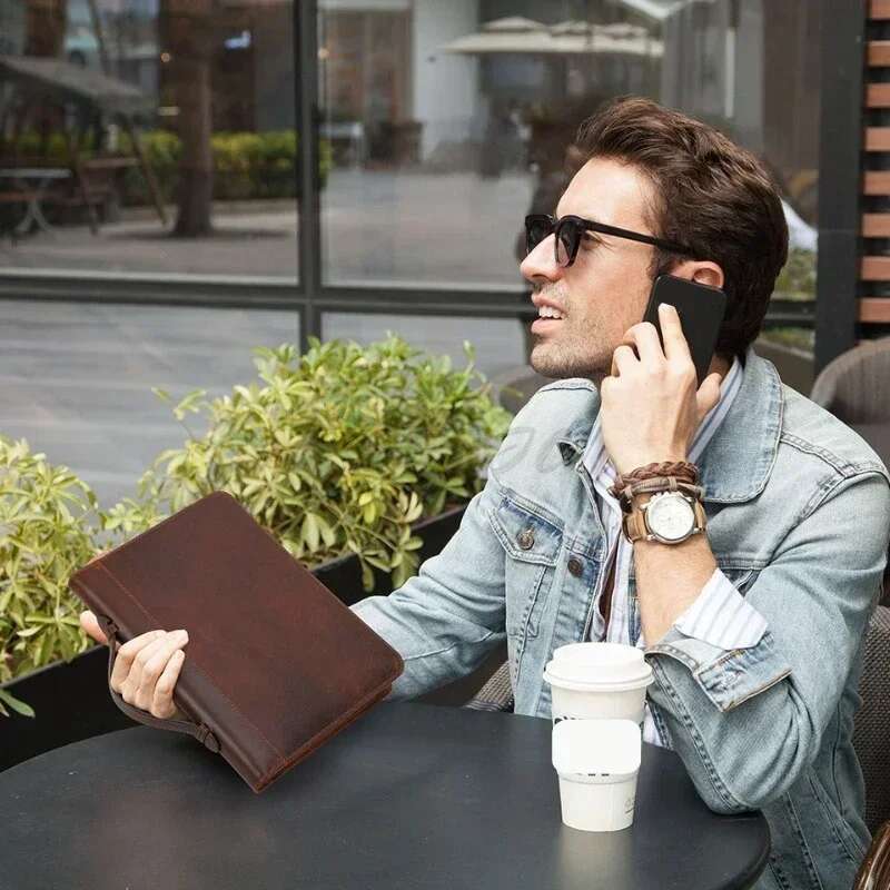 Retro Dark Brown A5 Leather Diary With Pen Slot Wrist Zipper Business Office Notebook Book Cover